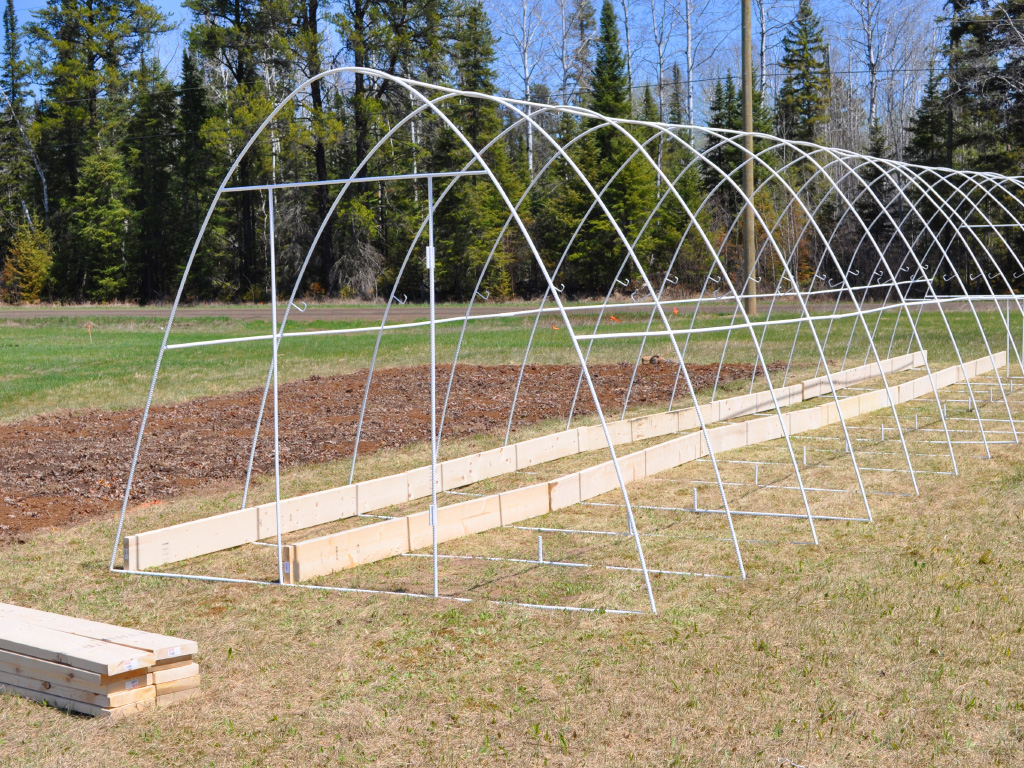 Modular Rebar GreenHouse - frame installation